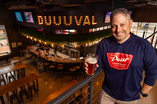 jacksonville pour taproom restaurant downtown